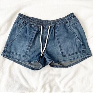Blank NYC  blue drawstring denim shorts chambray stretch size 26